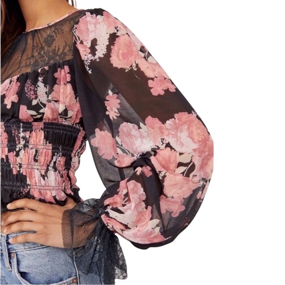 β’ New β’ Free People Daphne Blouse Black Floral NWT Multi-Winner Host Pick - Picture 5 of 16